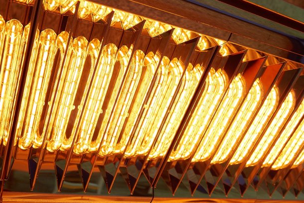 adphos aNIR technology incorporates the highest possible energy densities in the smallest applicable areas without effecting substrates and the surrounding environment. © adphos.